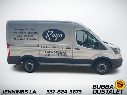Used 2020 Ford Transit 150 Medium Roof RWD image 4