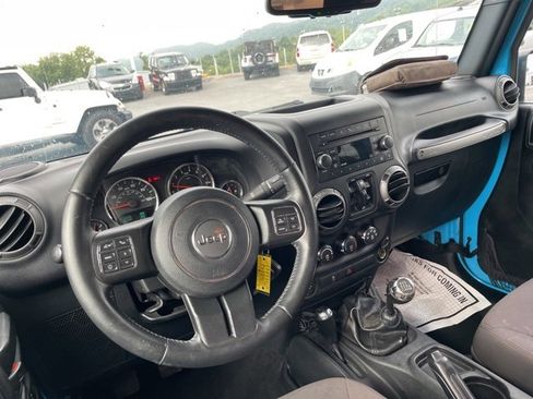 Used 2017 Jeep Wrangler Unlimited Sport w/ Quick Order Package 23S image 12