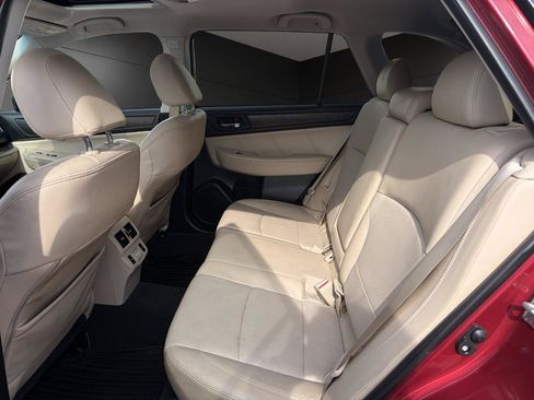 Used 2018 Subaru Outback 2.5i Limited AWD/4WD image 12