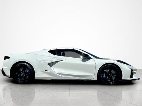 Used 2026 Chevrolet Corvette E-Ray w/ Stealth Interior Trim Package AWD/4WD image 6