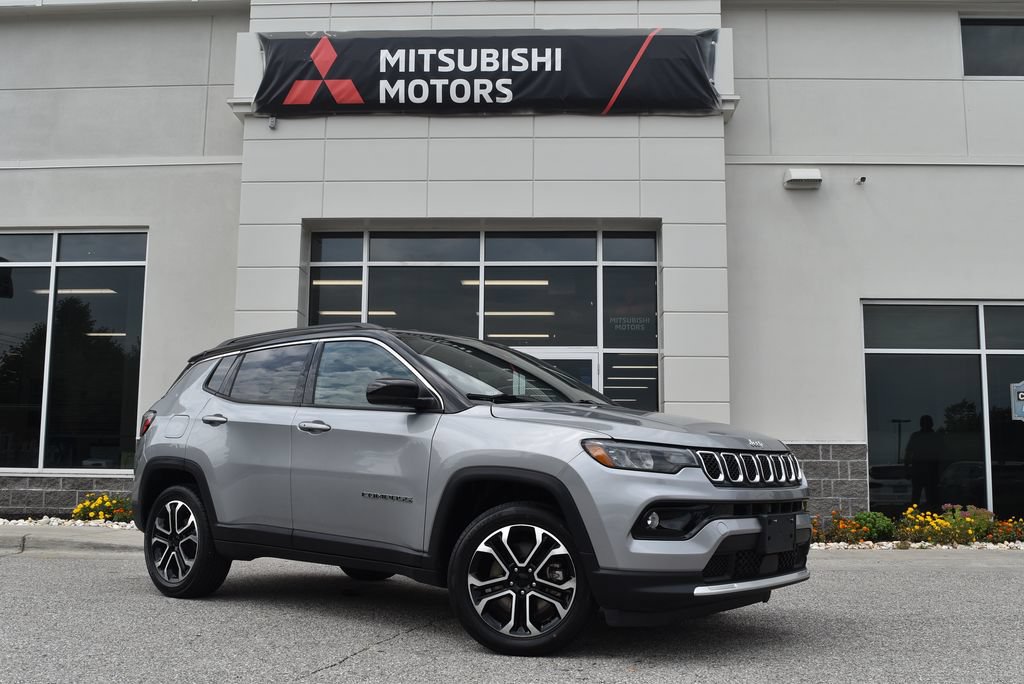 Used 2023 Jeep Compass Limited AWD/4WD image 1