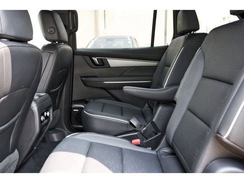 Used 2025 Buick Enclave Sport Touring w/ Trailering Package, 5000 lbs. FWD image 27