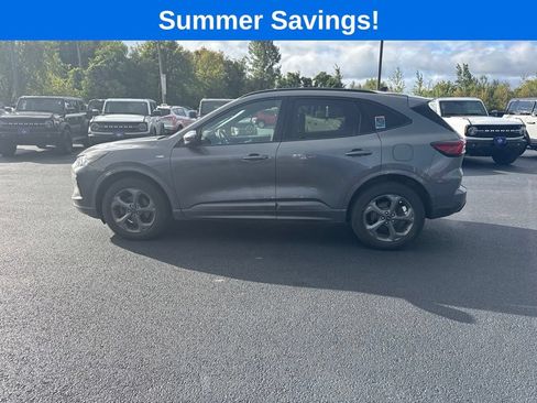 Used 2023 Ford Escape ST-Line Select w/ Tech Pack #1 AWD/4WD image 4