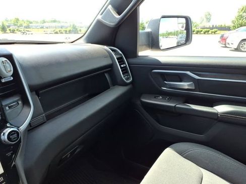 Used 2023 RAM 1500 Big Horn AWD/4WD image 10