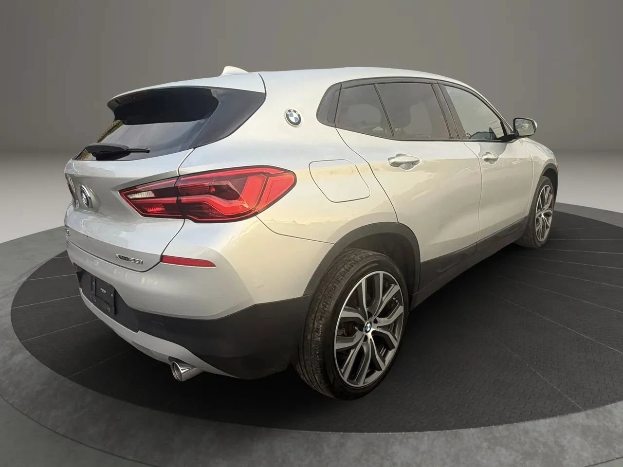 Used 2018 BMW X2 xDrive28i AWD/4WD image 5