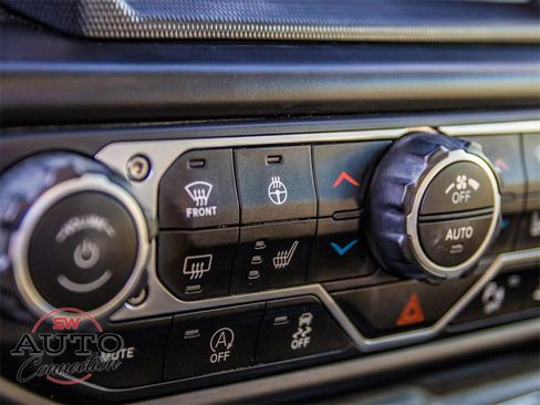 Used 2021 Jeep Gladiator Overland image 31