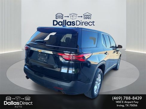 Used 2022 Chevrolet Traverse LS image 6