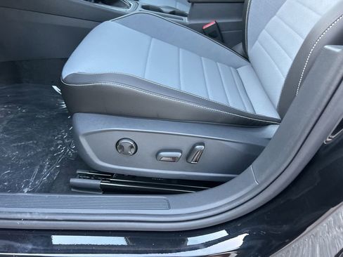 New 2026 Volkswagen Jetta SE image 10