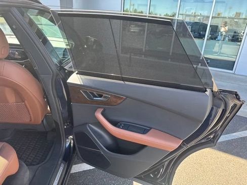 Used 2025 Audi Q8 Premium Plus AWD/4WD image 17