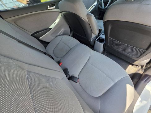 Used 2014 Hyundai Accent GS FWD image 5