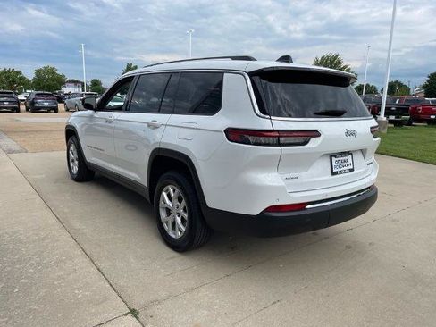 Used 2023 Jeep Grand Cherokee L Limited AWD/4WD image 7
