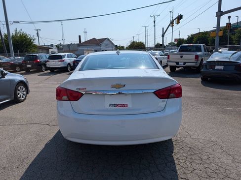 Used 2019 Chevrolet Impala LT FWD image 7