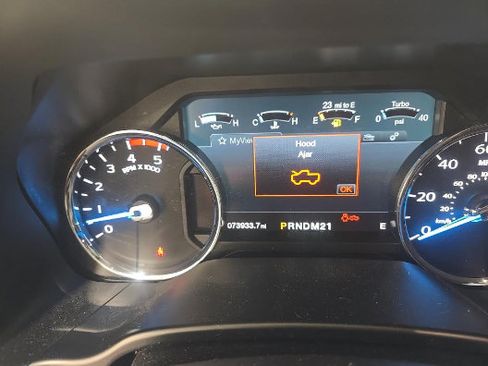 Used 2017 Ford F250 Platinum w/ Platinum Ultimate Package AWD/4WD image 9