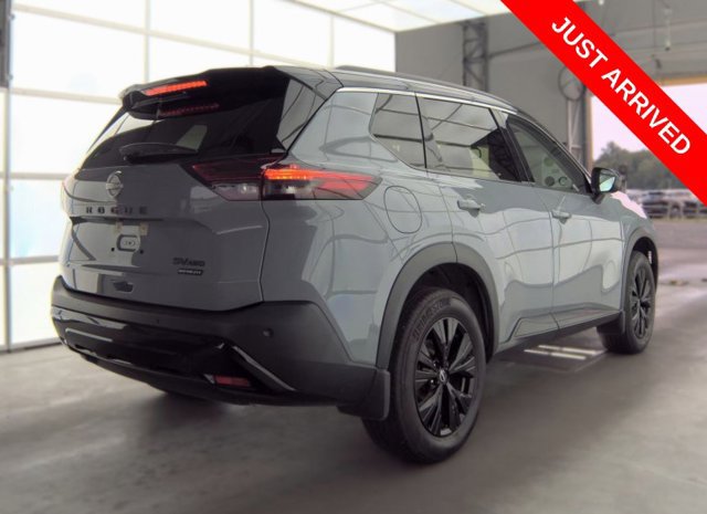 Used 2023 Nissan Rogue SV w/ SV Premium B Package AWD/4WD image 2