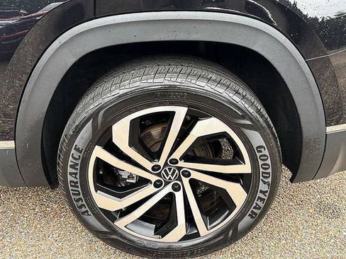 Used 2023 Volkswagen Atlas SEL AWD/4WD image 58