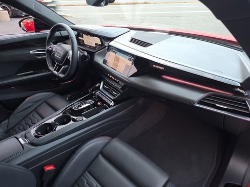 Used 2023 Audi e-tron GT Prestige w/ Prestige Package image 44