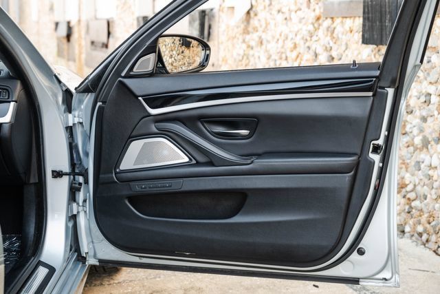 Used 2013 BMW M5 RWD image 71
