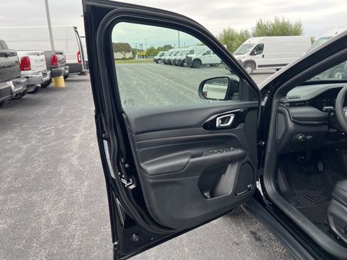 New 2026 Jeep Compass Limited w/ Sun, Sound & Navigation Group image 19