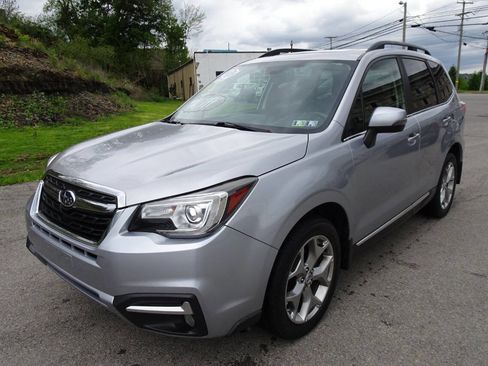 Used 2018 Subaru Forester 2.5i Touring w/ Popular Package #3B AWD/4WD image 2