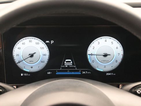 Used 2023 Hyundai Elantra Limited w/ Cargo Package image 12