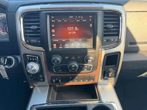 Used 2014 RAM 1500 Laramie image 31
