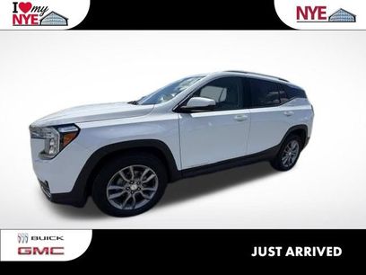 Used 2024 GMC Terrain SLT