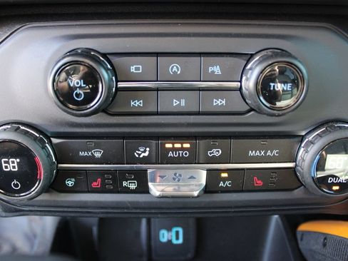 Used 2024 Ford Bronco Badlands AWD/4WD image 27