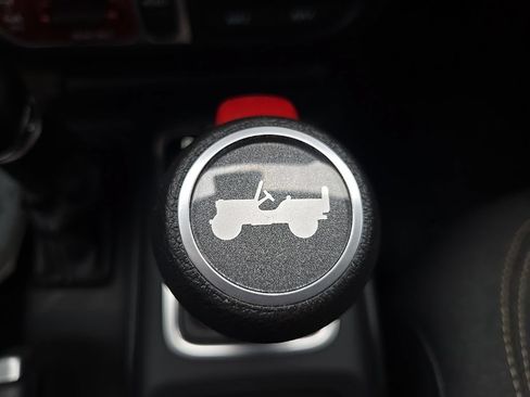 Used 2024 Jeep Wrangler Unlimited Sport AWD/4WD image 63