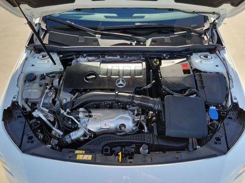 Used 2023 Mercedes-Benz CLA 250 w/ Premium Package image 28