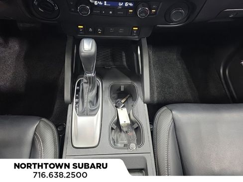 Used 2024 Nissan Frontier SL w/ Technology Package AWD/4WD image 15