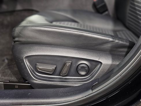 Used 2024 Toyota Camry SE image 22