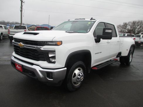 Used 2024 Chevrolet Silverado 3500 LT w/ All Star Edition image 13
