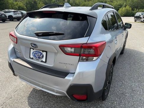 Used 2021 Subaru Crosstrek 2.0i Premium w/ Moonroof Package AWD/4WD image 7