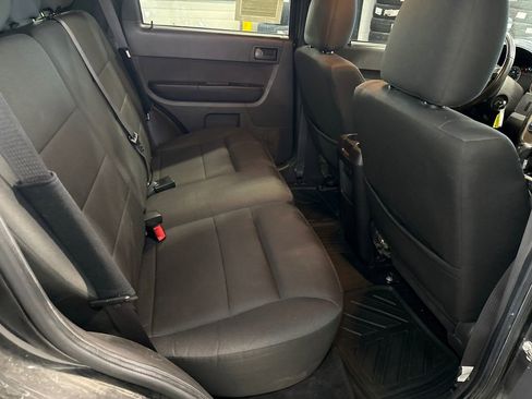 Used 2011 Ford Escape XLT AWD/4WD image 12
