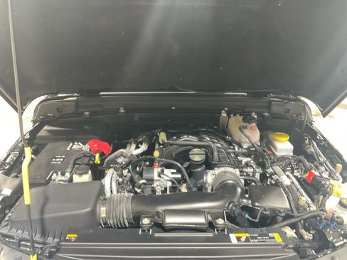 Used 2023 Jeep Wrangler Unlimited Sahara image 17