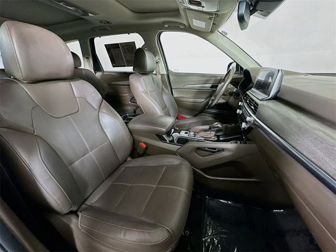 Used 2022 Kia Telluride SX w/ Nightfall Edition Package image 12