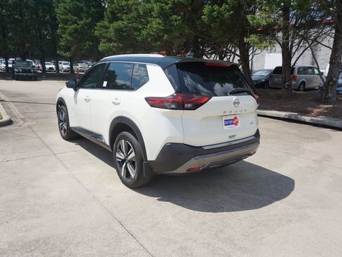 Used 2023 Nissan Rogue SL FWD image 19