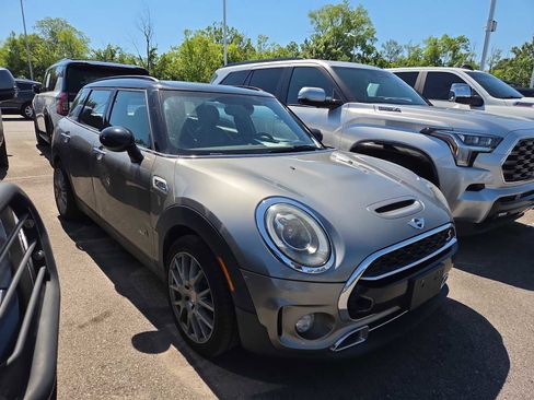 Used 2017 MINI Cooper Clubman S AWD/4WD image 1