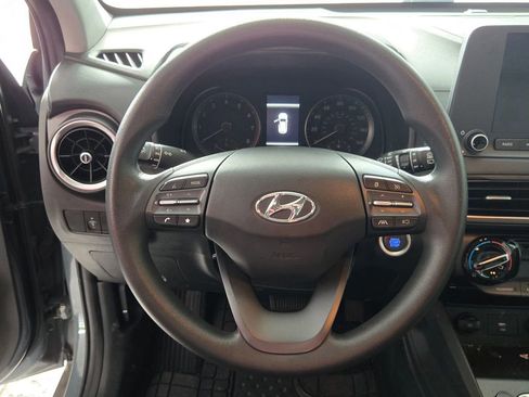 Used 2022 Hyundai Kona SEL FWD image 12