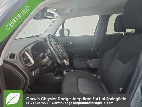 Certified 2017 Jeep Renegade Latitude w/ Safety & Security Group AWD/4WD image 18