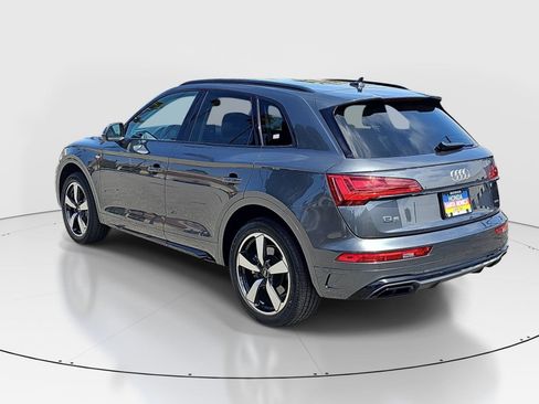 Used 2023 Audi Q5 2.0T Premium Plus w/ Premium Plus Package AWD/4WD image 7