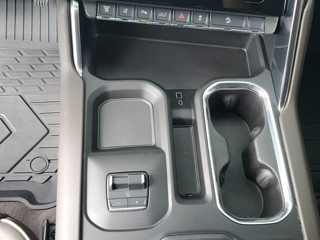 Used 2025 GMC Sierra 3500 Denali AWD/4WD image 21
