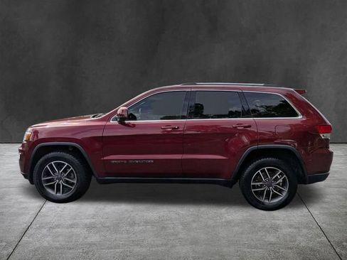 Used 2020 Jeep Grand Cherokee Laredo w/ 18" Wheel & 8.4" Radio Group AWD/4WD image 8