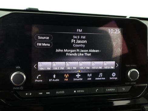 Used 2022 Nissan Pathfinder SV AWD/4WD image 46