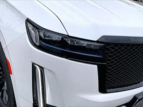 Used 2024 Cadillac Escalade Sport Platinum w/ LPO, ONYX Package image 27