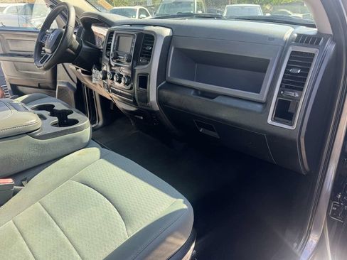 Used 2017 RAM 1500 Express image 18