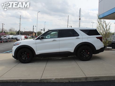 Used 2022 Ford Explorer ST w/ Equipment Group 401A image 7