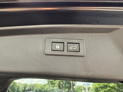 Certified 2025 Subaru Outback Premium AWD/4WD image 28