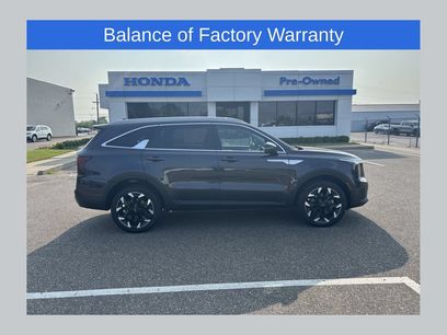 Used 2025 Kia Sorento EX w/ Panoramic Sunroof Package