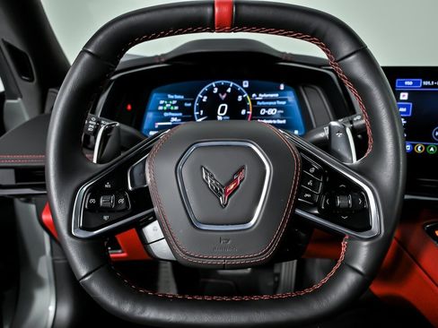 Used 2023 Chevrolet Corvette Stingray Premium Conv w/ Z51 Performance Package RWD image 31